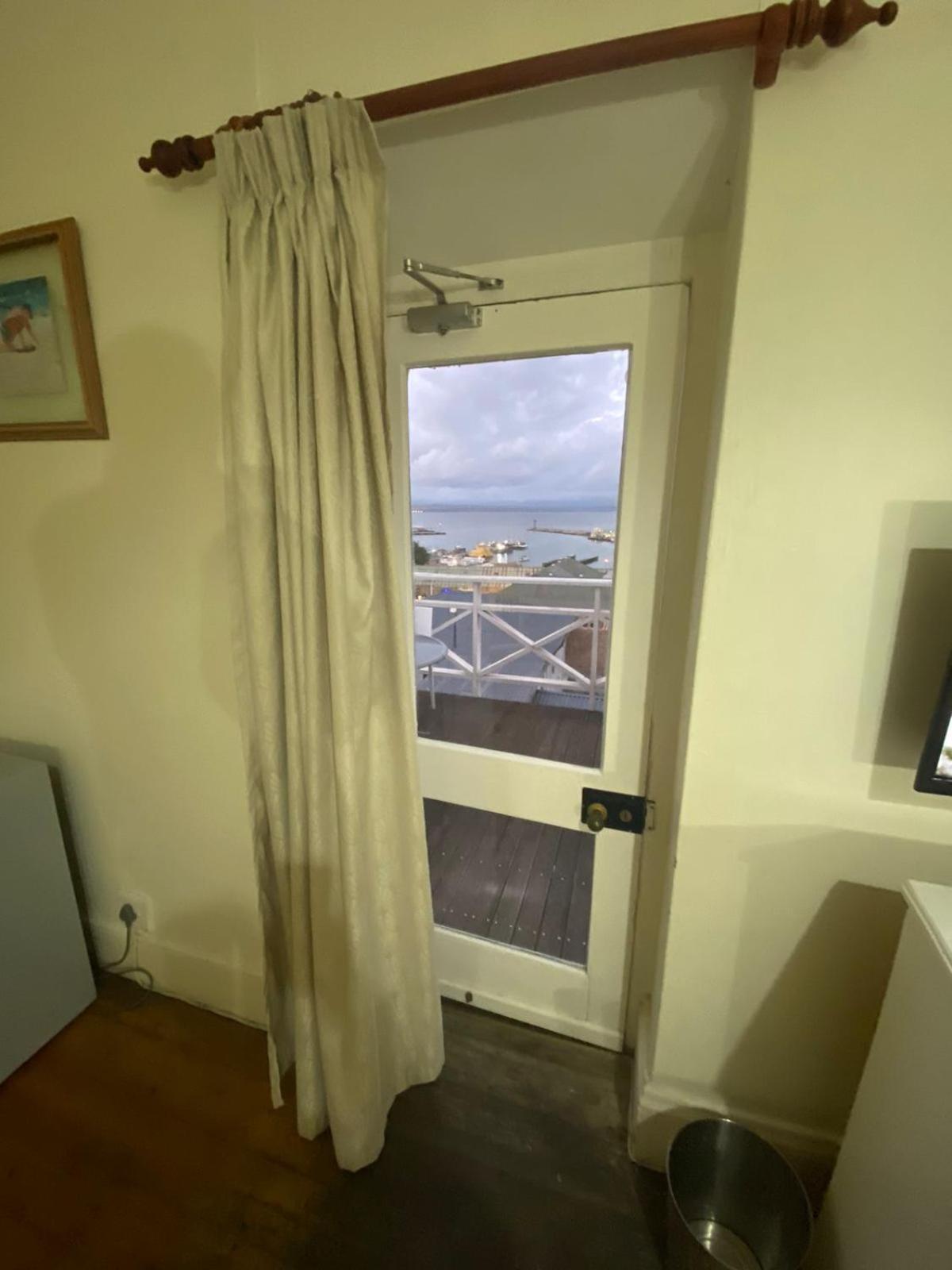 Green Door Guesthouse 莫塞尔湾 客房 照片
