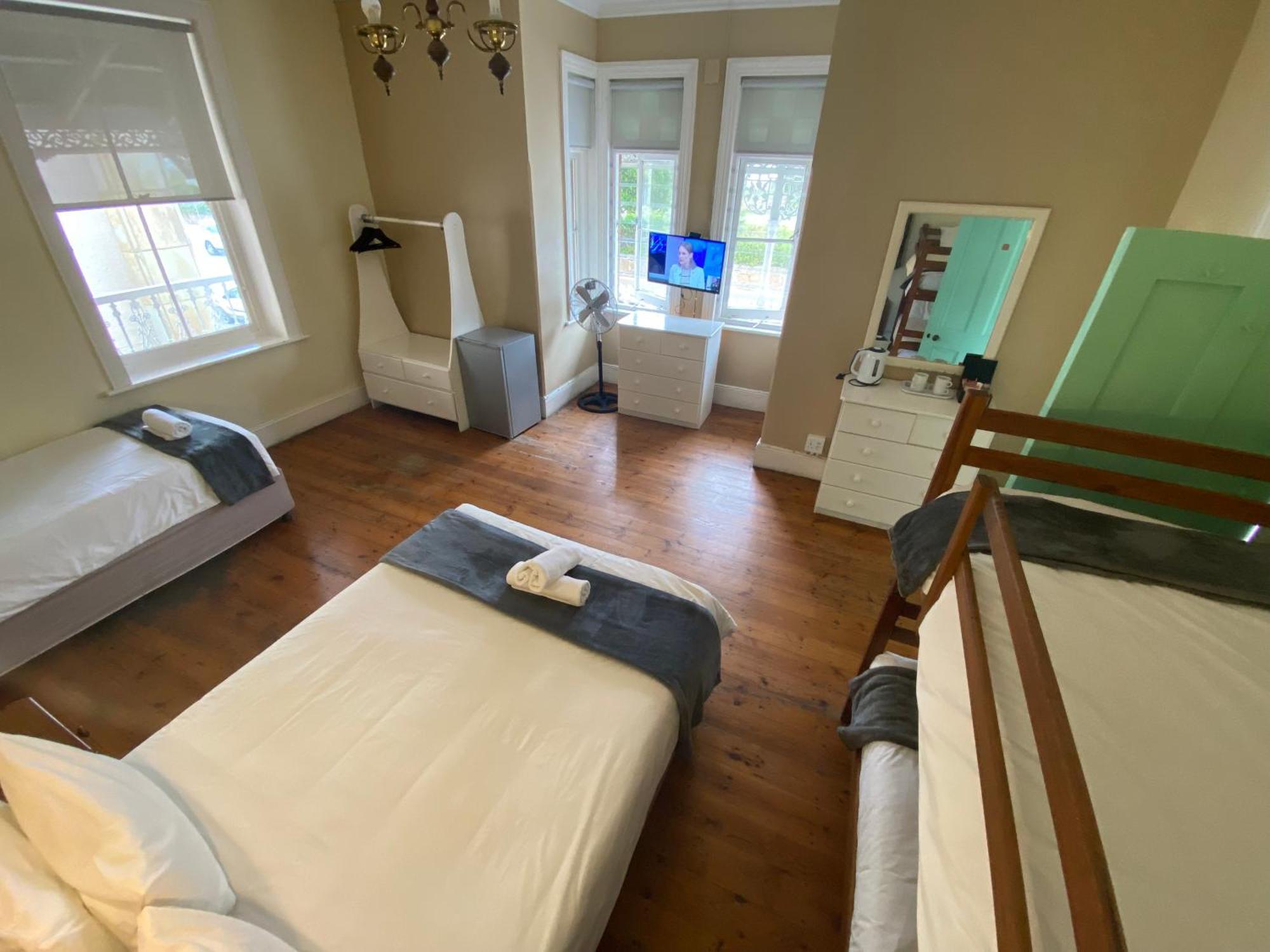 Green Door Guesthouse 莫塞尔湾 客房 照片
