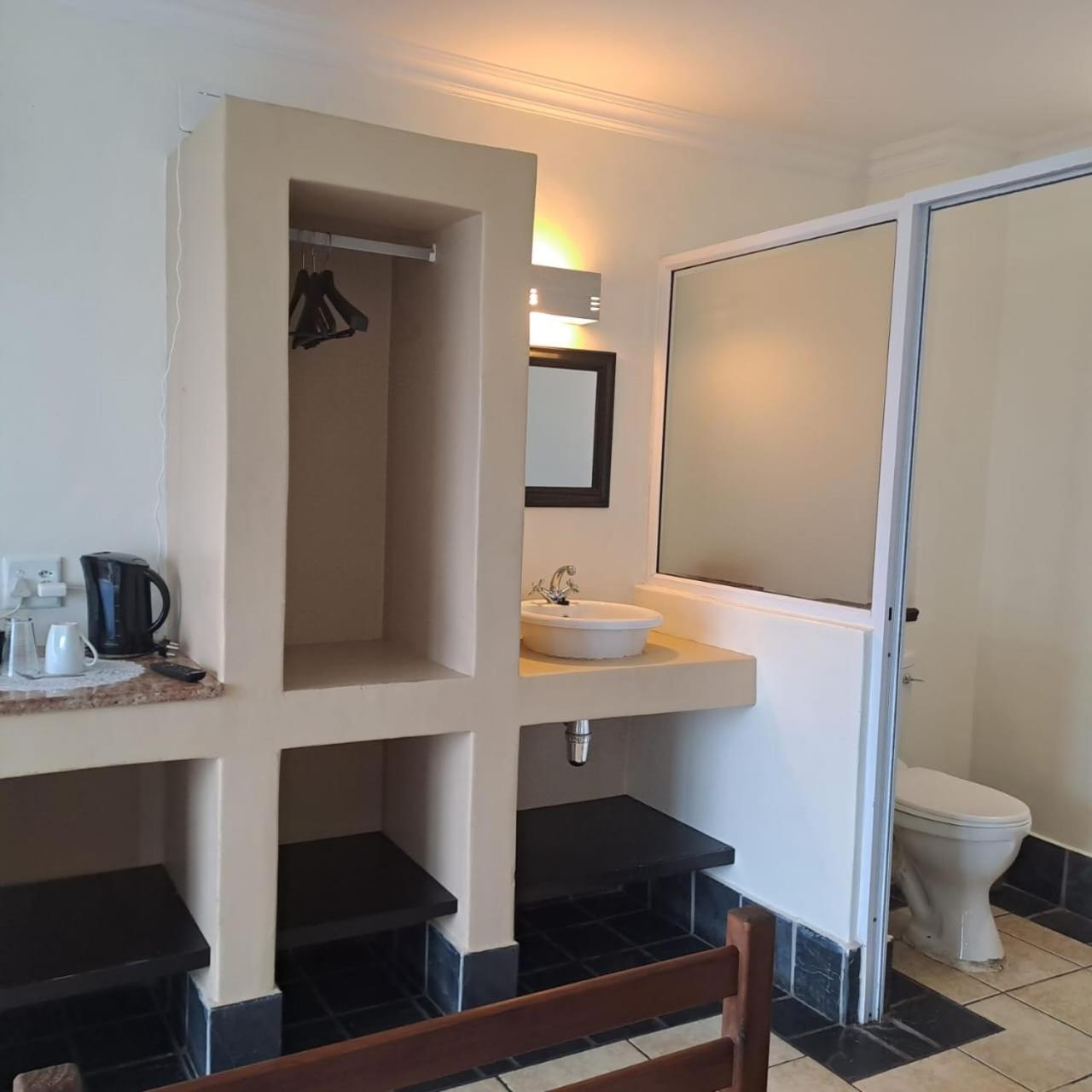 Green Door Guesthouse 莫塞尔湾 客房 照片